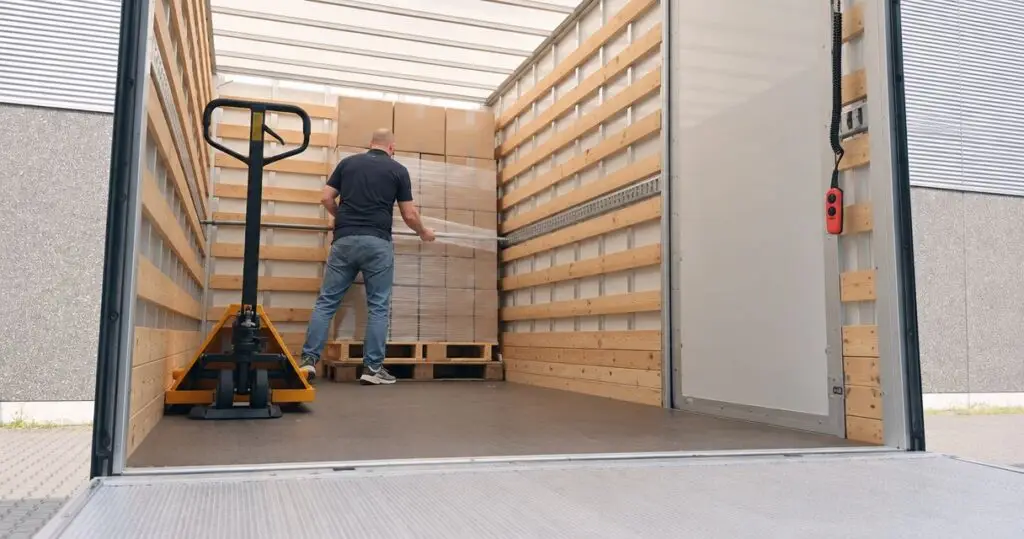 Beste 24/6 bereikbare transportbedrijven in 2026